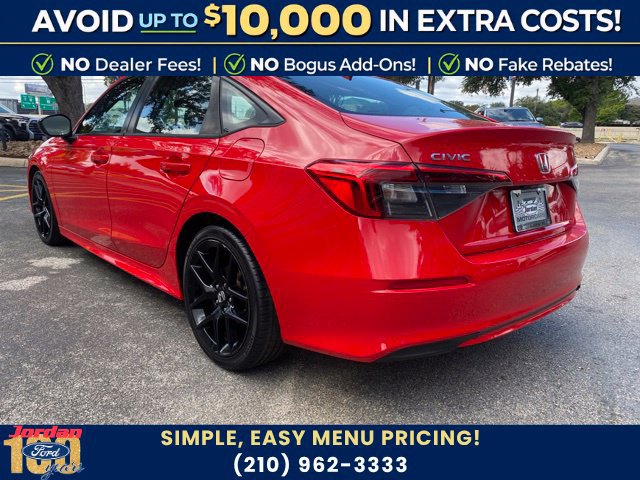 Used 2023 Honda Civic Sport image 3