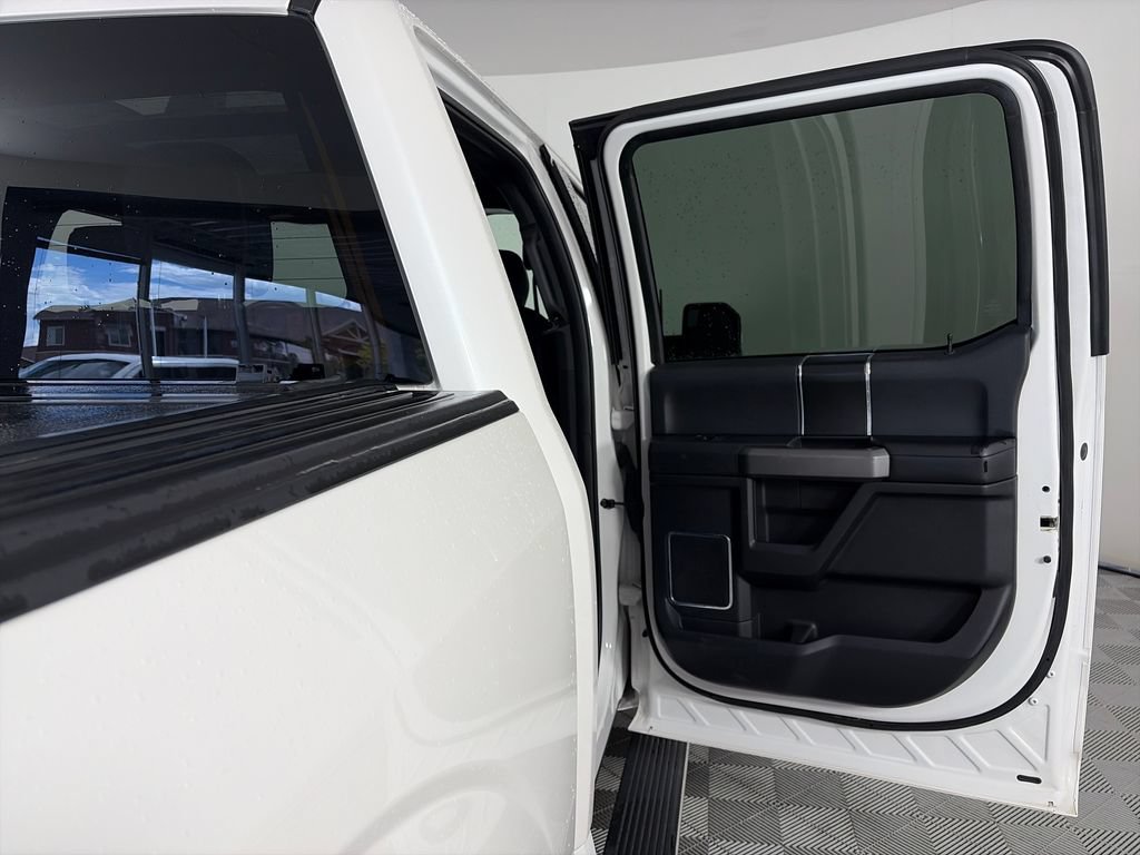 Certified 2018 Ford F150 Platinum w/ Technology Package AWD/4WD image 29