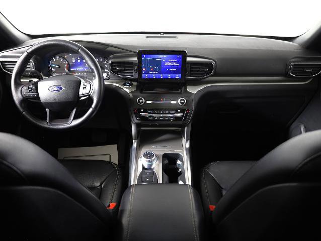 Certified 2020 Ford Explorer XLT w/ Equipment Group 202A image 14