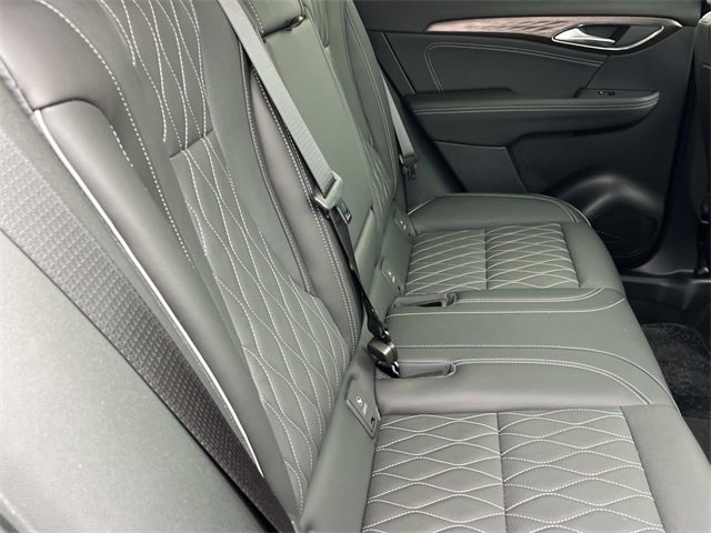 Used 2023 Buick Envision Avenir image 24