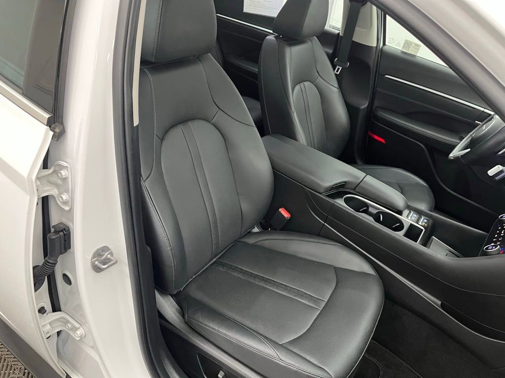 Used 2024 Hyundai Sonata Limited image 29