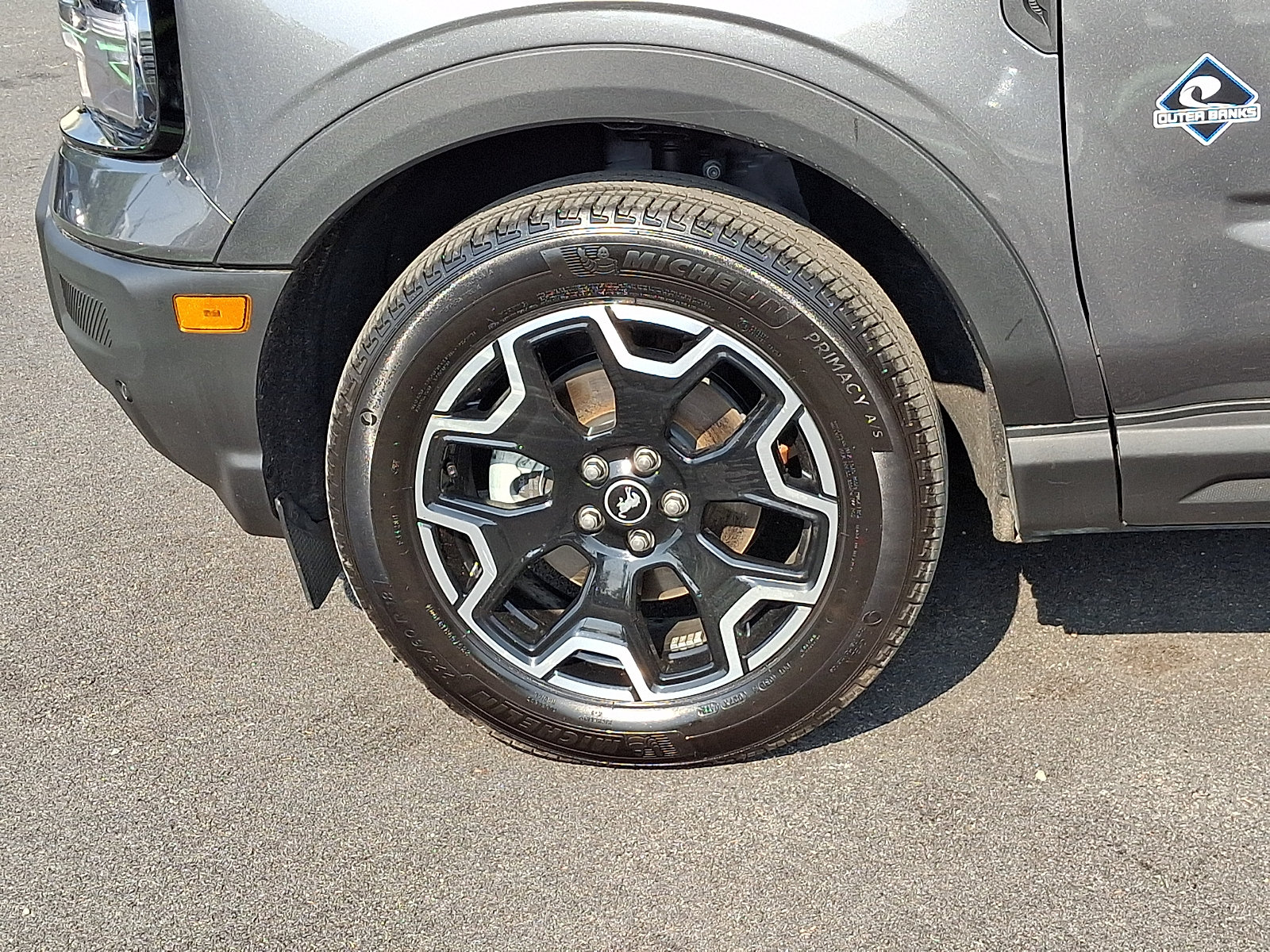 Certified 2025 Ford Bronco Sport Outer Banks w/ Outer Banks Tech Package+ AWD/4WD image 9