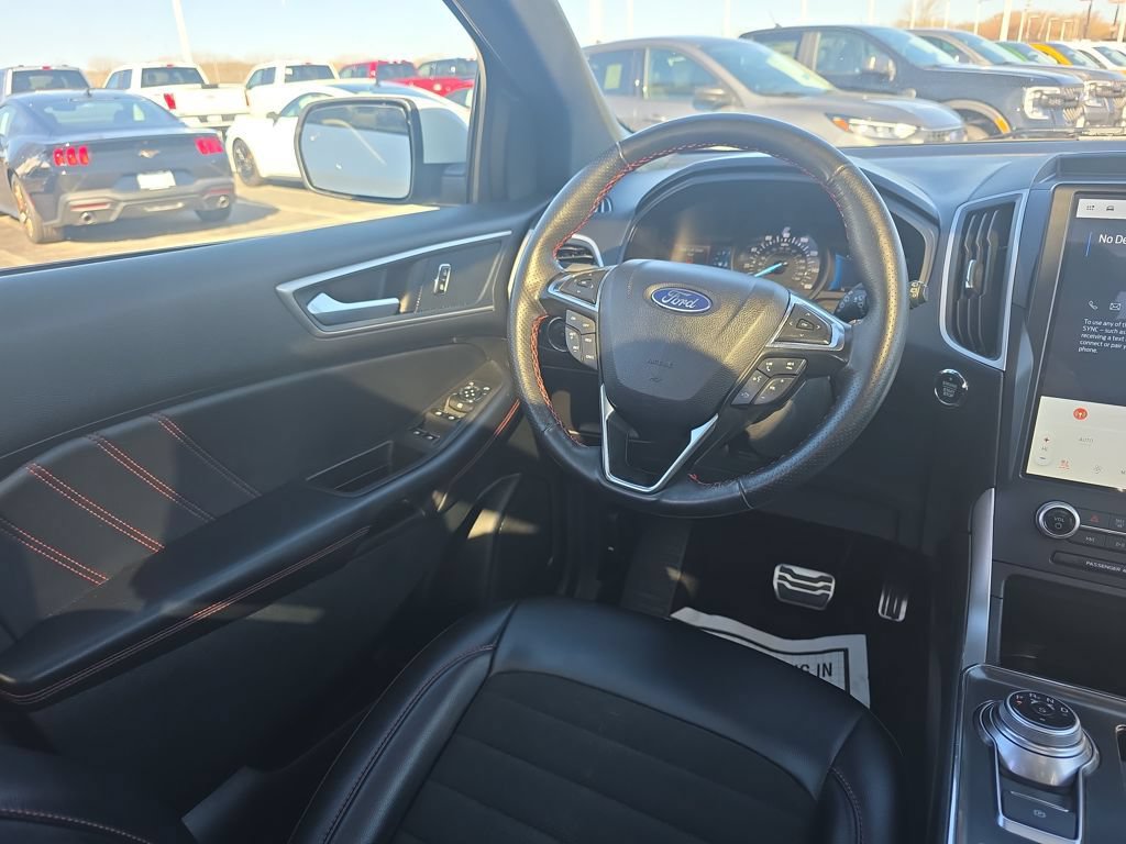 Certified 2024 Ford Edge ST-Line AWD/4WD image 23