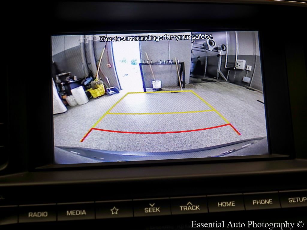 Used 2020 Hyundai Elantra SEL FWD image 16