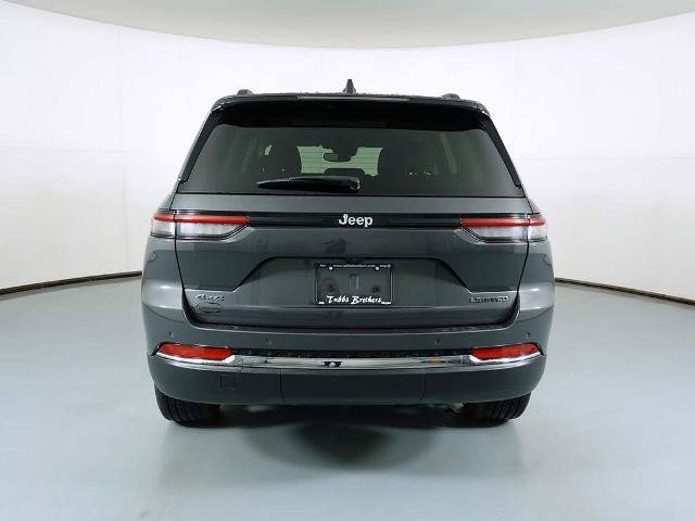 Used 2024 Jeep Grand Cherokee Limited AWD/4WD image 4