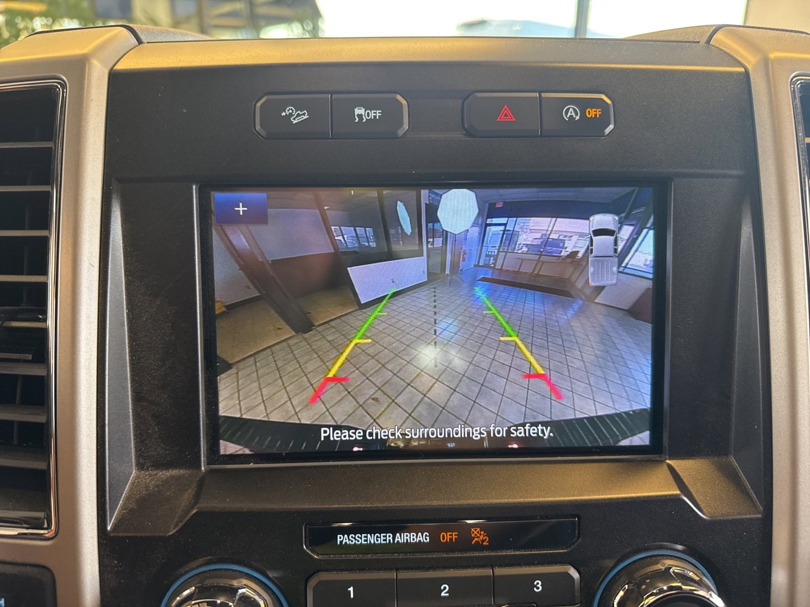 Certified 2019 Ford F150 Lariat image 21