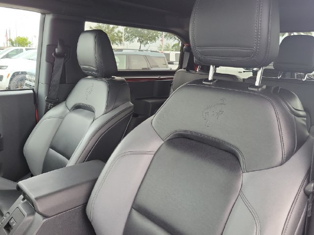 Certified 2024 Ford Bronco Black Diamond AWD/4WD image 12
