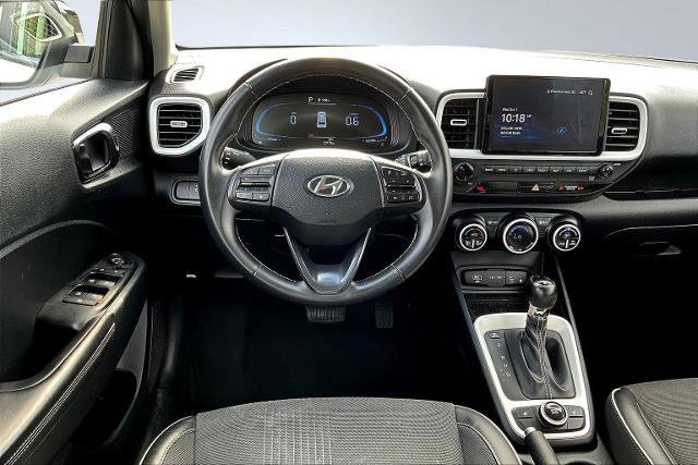 Used 2024 Hyundai Venue Limited image 10