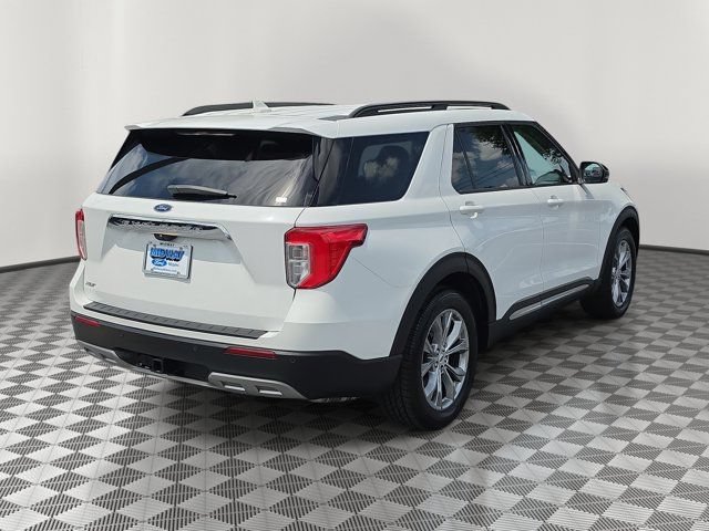 Certified 2023 Ford Explorer XLT w/ Equipment Group 202A RWD image 6