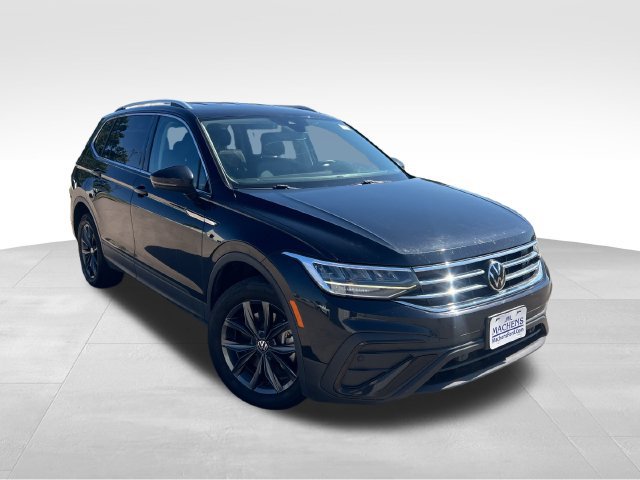 Used 2023 Volkswagen Tiguan SE FWD image 11