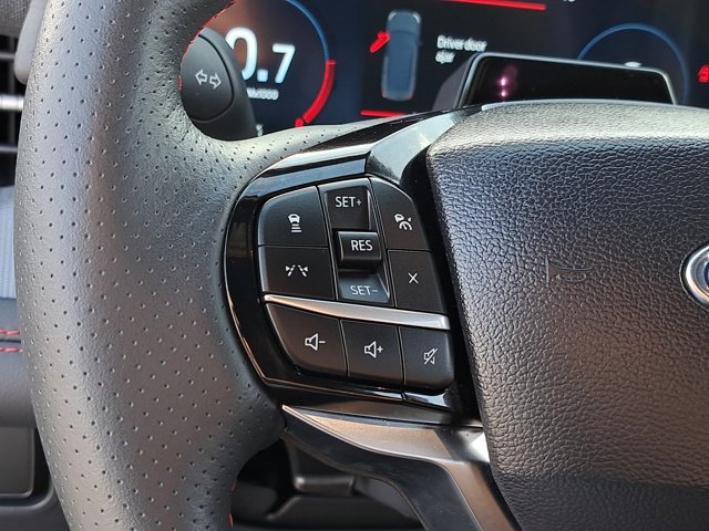 Certified 2025 Ford Explorer ST-Line image 24