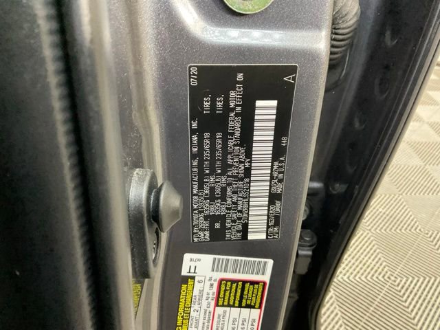 Used 2020 Toyota Highlander XLE image 28