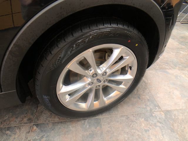 Certified 2018 Ford Explorer Limited w/ Equipment Group 301A image 9