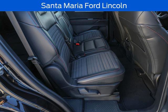 Certified 2025 Ford Explorer ST-Line w/ ST-Line Street Pack image 38