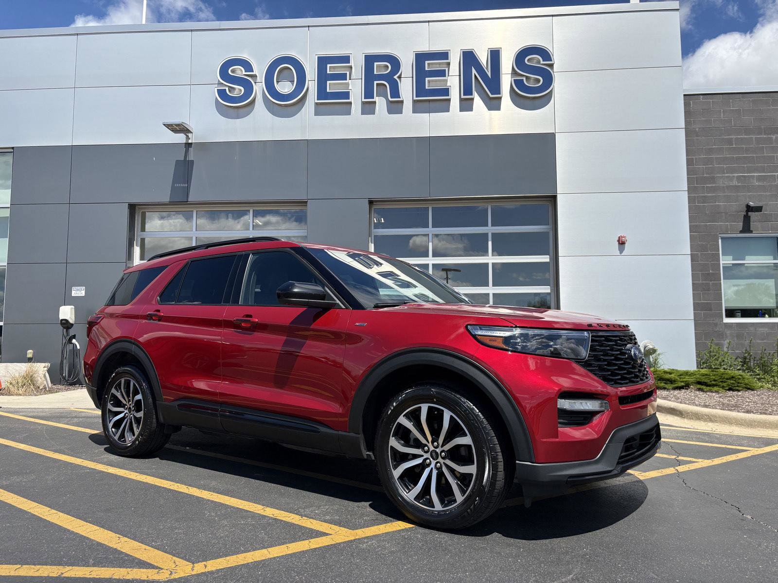 Certified 2023 Ford Explorer ST-Line w/ Class IV Trailer Tow Package