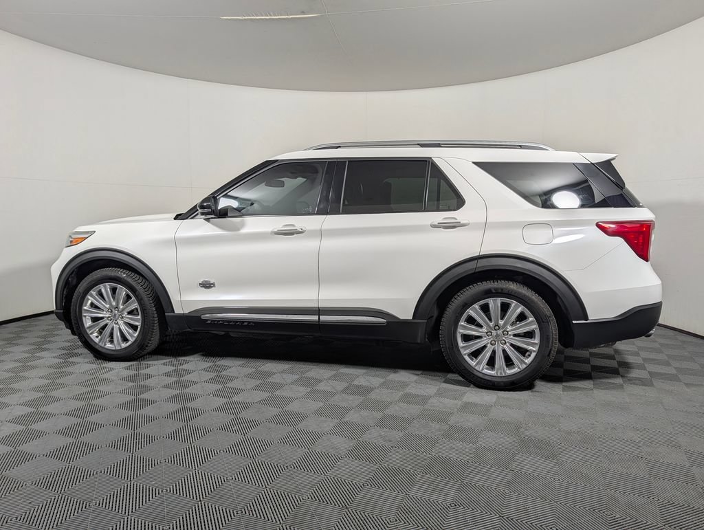 Certified 2022 Ford Explorer King Ranch w/ Class IV Trailer Tow Package RWD image 5