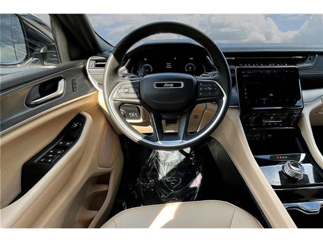 Used 2023 Jeep Grand Cherokee Limited RWD image 10