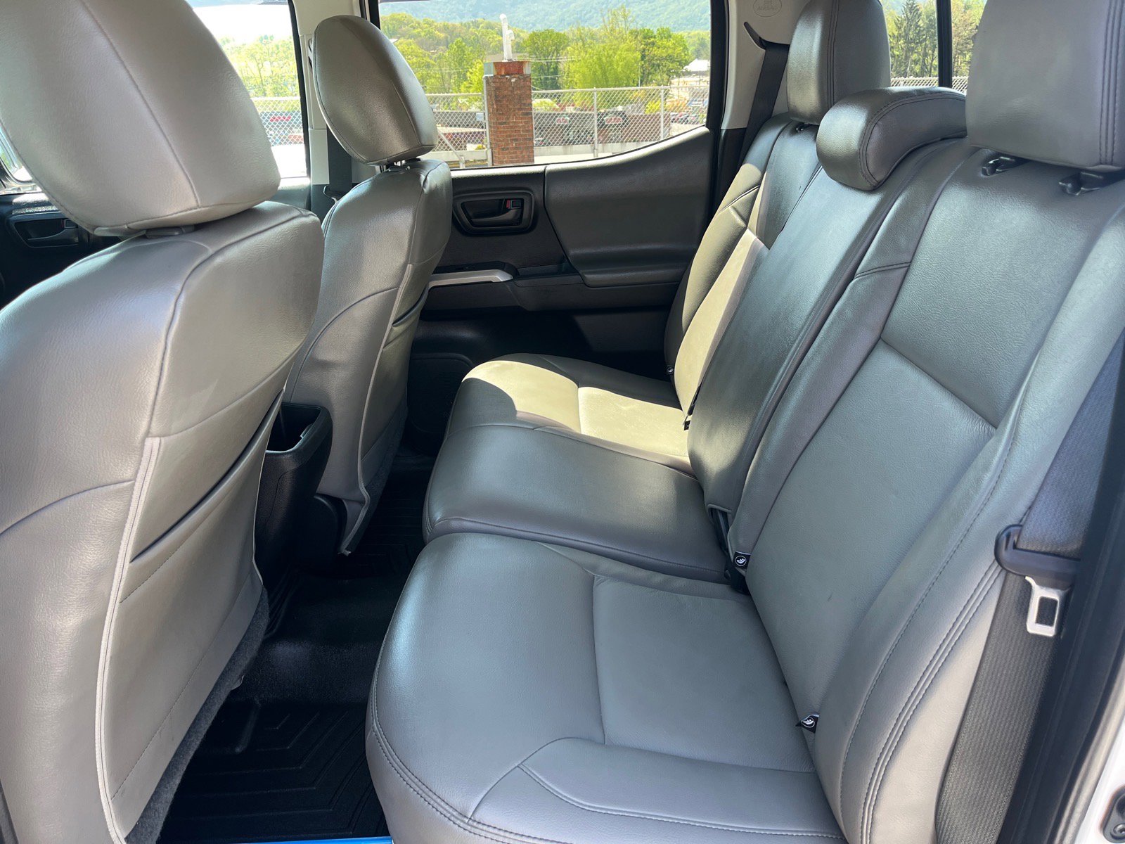 Used 2021 Toyota Tacoma SR5 AWD/4WD image 20