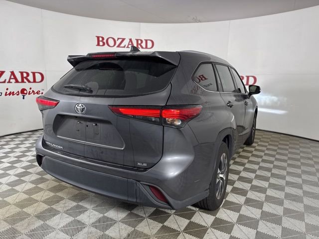 Used 2022 Toyota Highlander XLE image 5