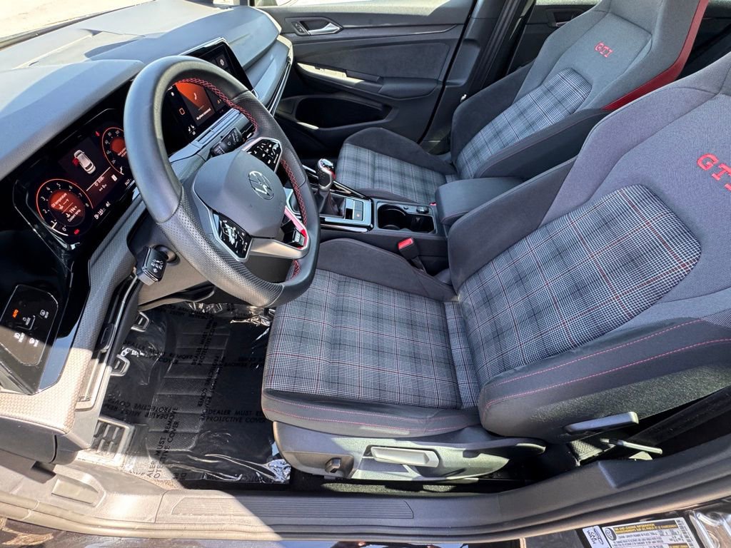 Used 2024 Volkswagen GTI SE image 17
