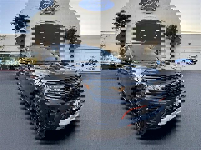 Certified 2024 Ford Expedition Timberline image 4