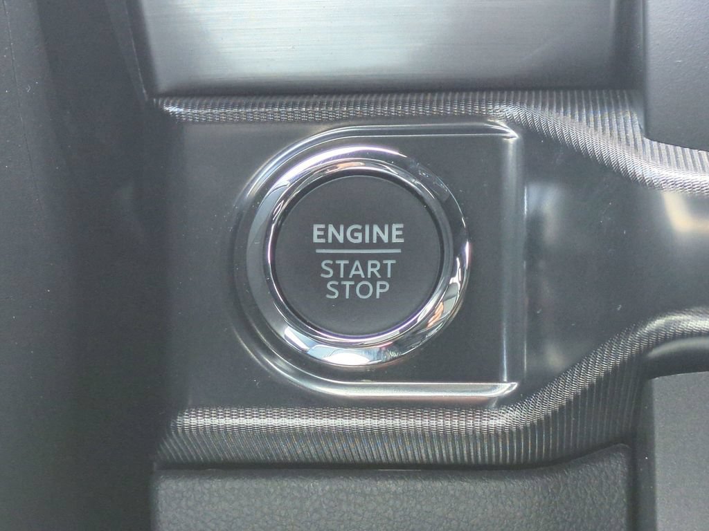 Certified 2025 Ford F150 Lariat w/ Equipment Group 501A Mid AWD/4WD image 23
