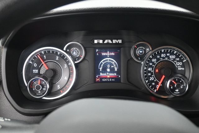 Used 2024 RAM 3500 Tradesman w/ Chrome Appearance Group AWD/4WD image 11