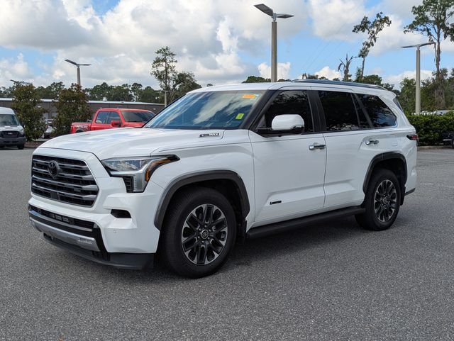 Used 2024 Toyota Sequoia Limited w/ Tow Technology Package AWD/4WD image 7