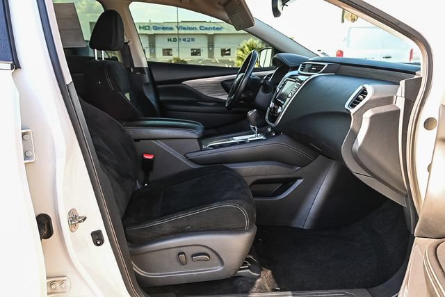 Used 2018 Nissan Murano SV w/ Cargo Package FWD image 18
