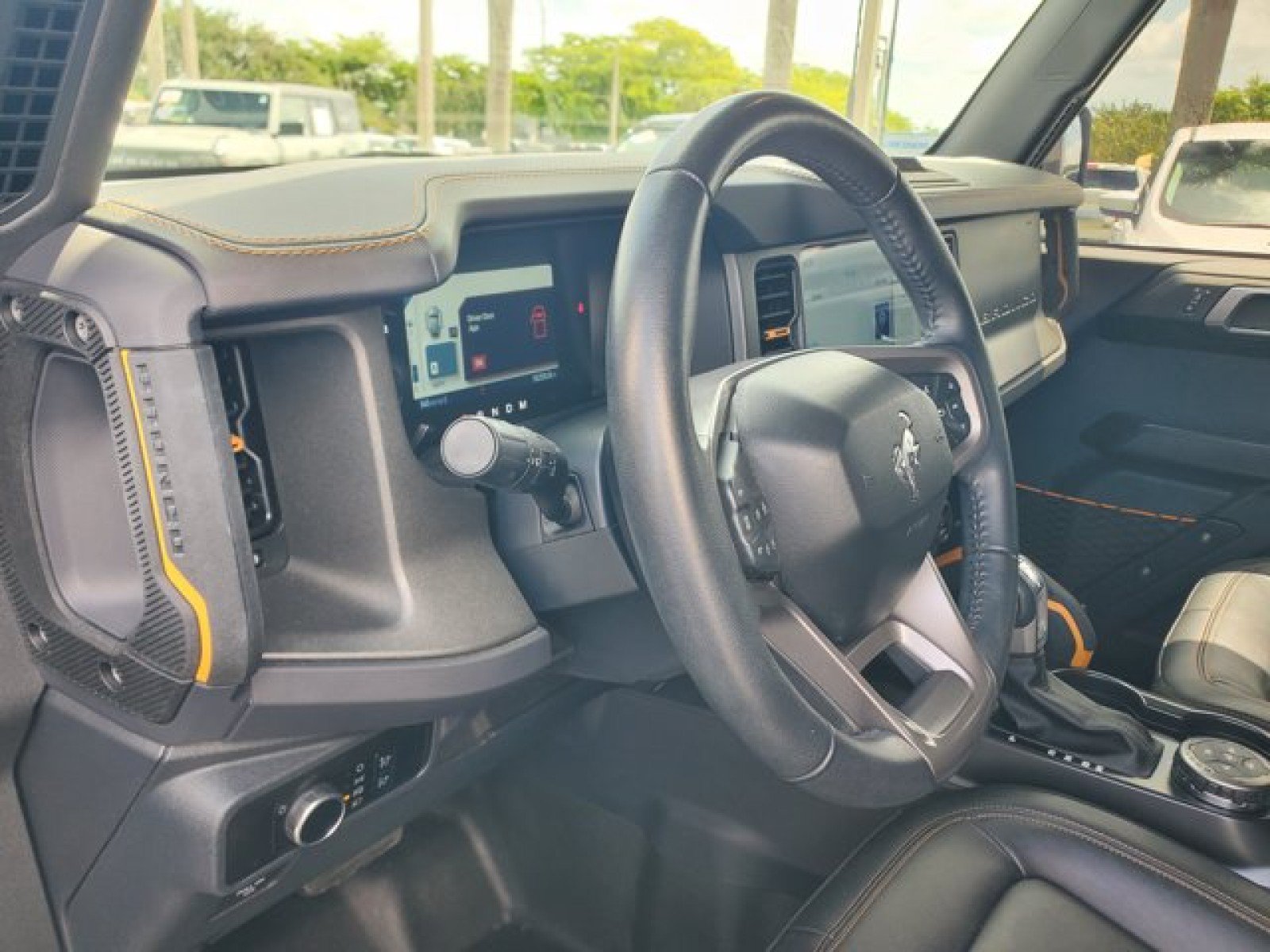 Certified 2024 Ford Bronco Badlands AWD/4WD image 9