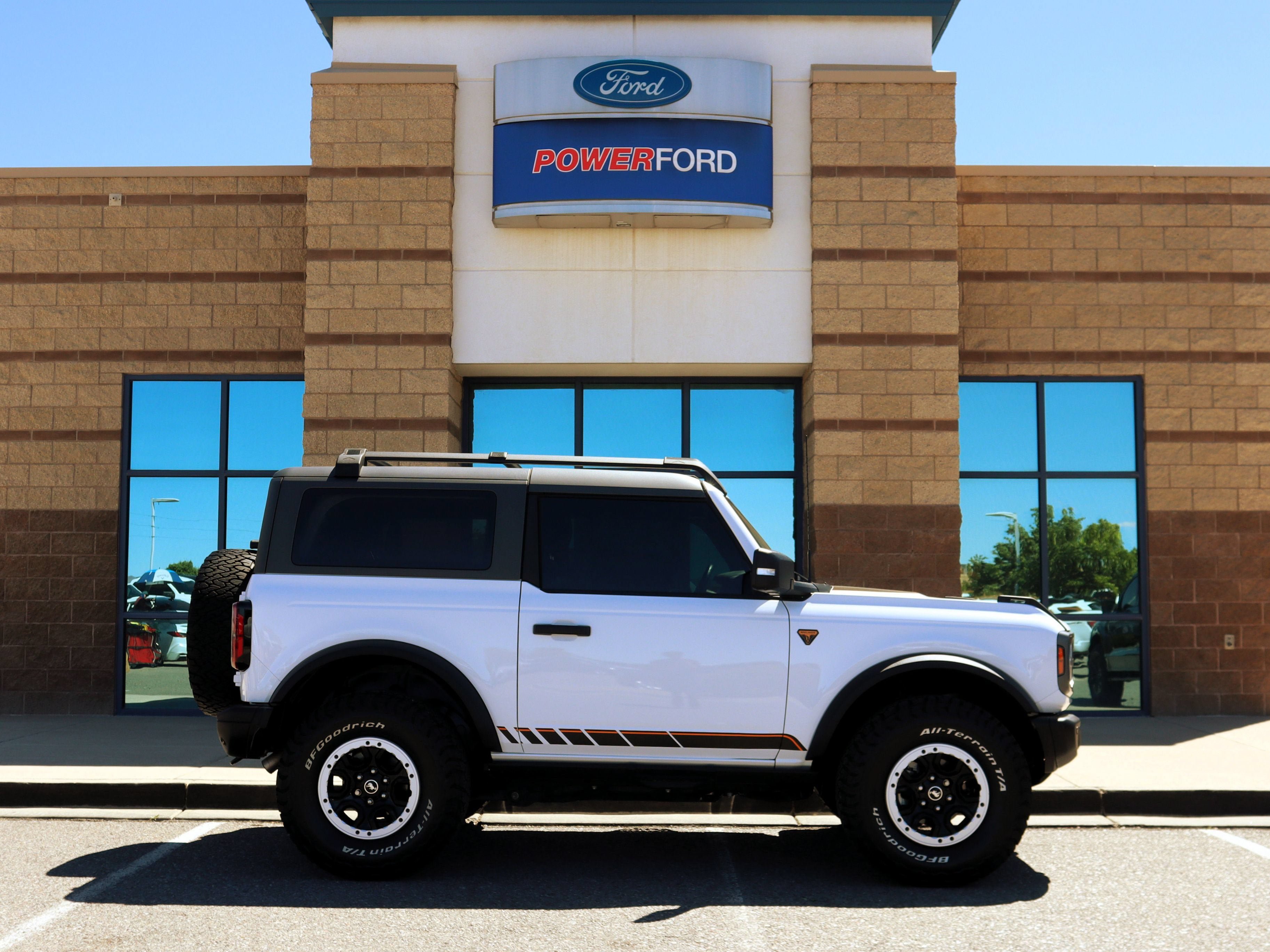 Certified 2023 Ford Bronco Badlands w/ Sasquatch Package AWD/4WD image 5