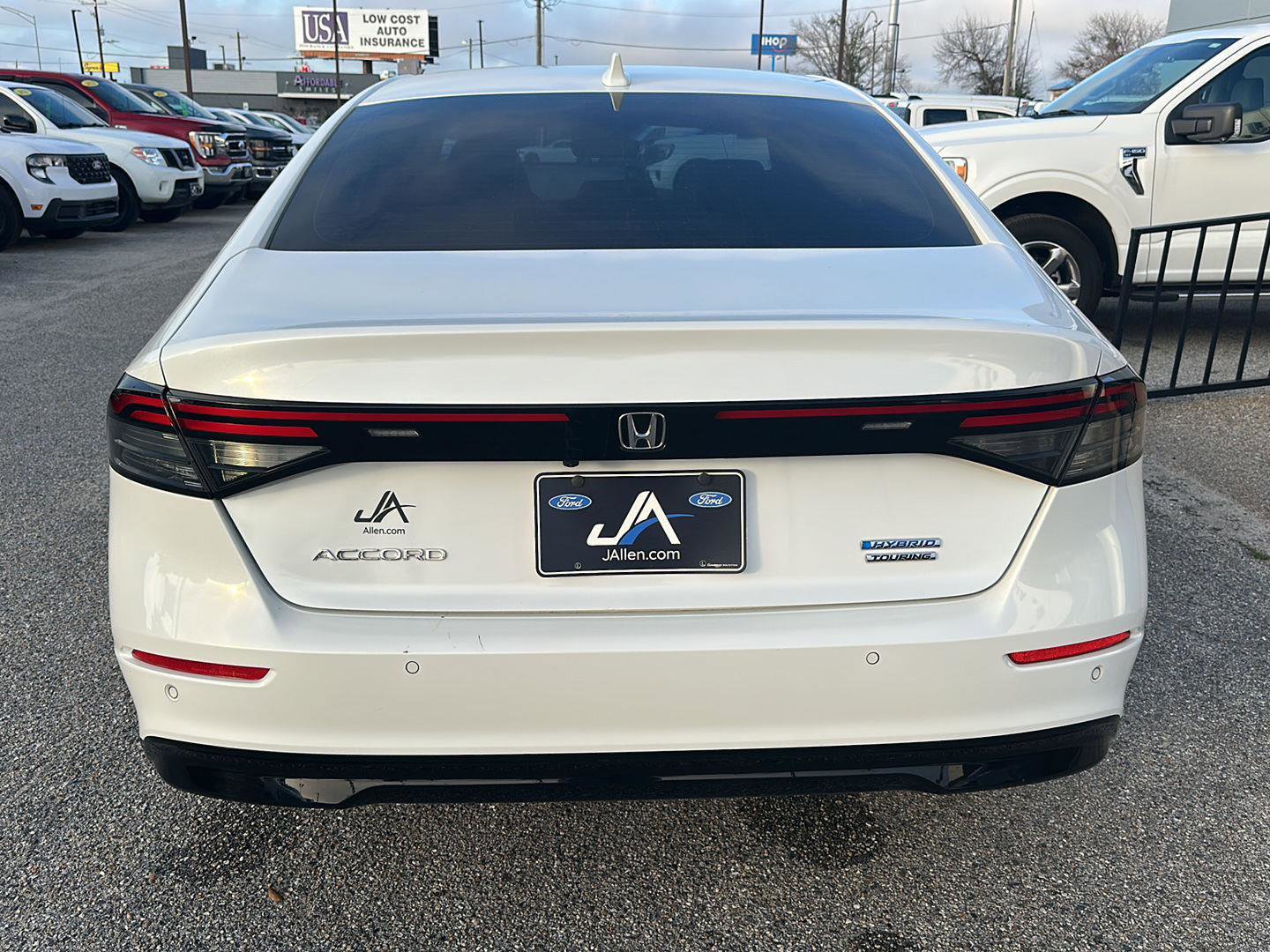 Used 2023 Honda Accord Touring image 7