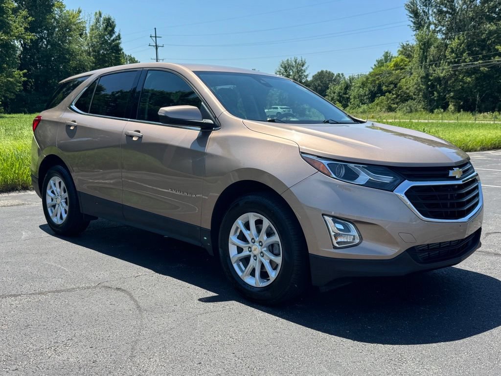 Used 2019 Chevrolet Equinox LT w/ Driver Convenience Package FWD image 6