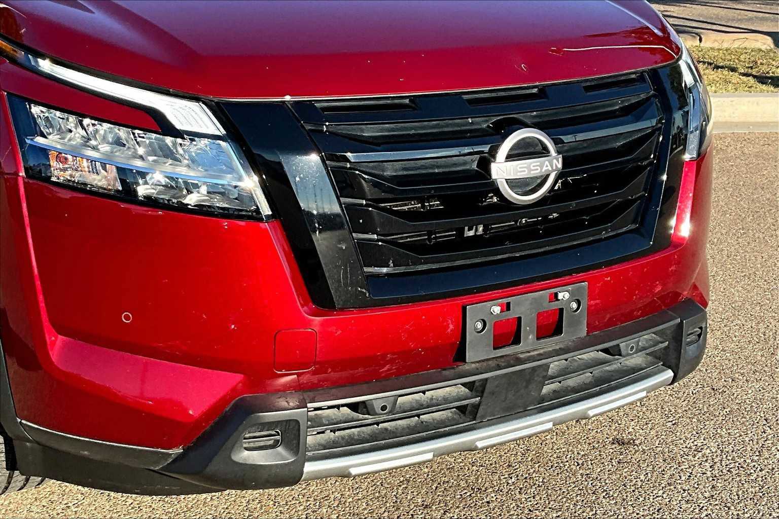 Used 2023 Nissan Pathfinder SL w/ SL Premium Package image 29