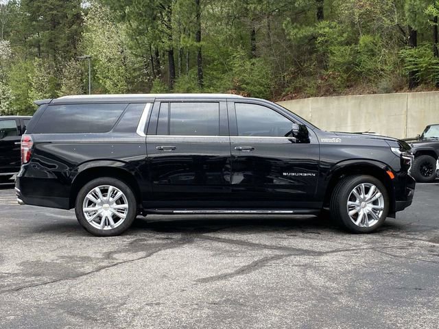 Used 2023 Chevrolet Suburban High Country image 6