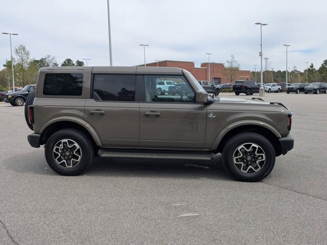Certified 2025 Ford Bronco Outer Banks AWD/4WD image 3