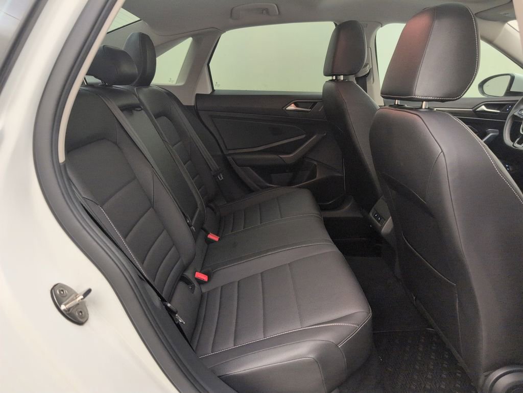 Used 2021 Volkswagen Jetta SEL FWD image 17