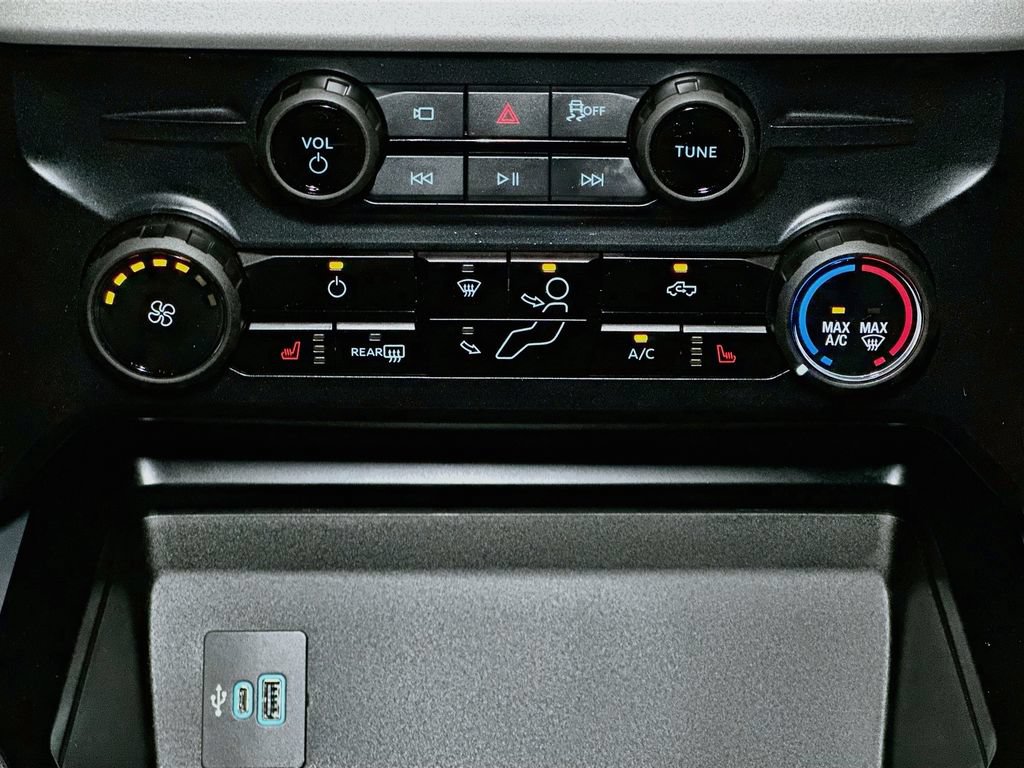 Certified 2026 Ford F350 XLT w/ XLT Premium Package AWD/4WD image 13