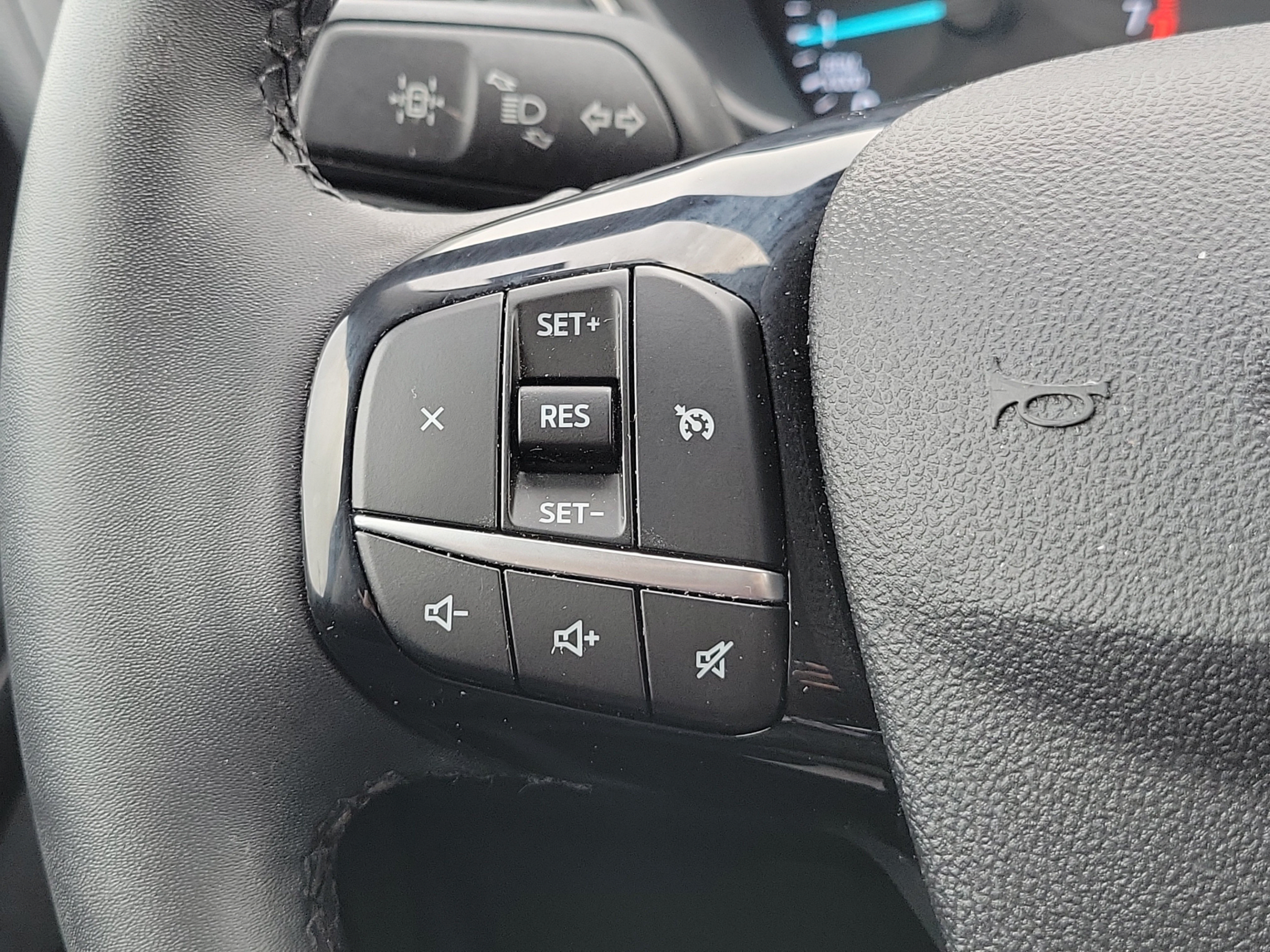 Certified 2022 Ford Escape SE w/ Cold Weather Package AWD/4WD image 20