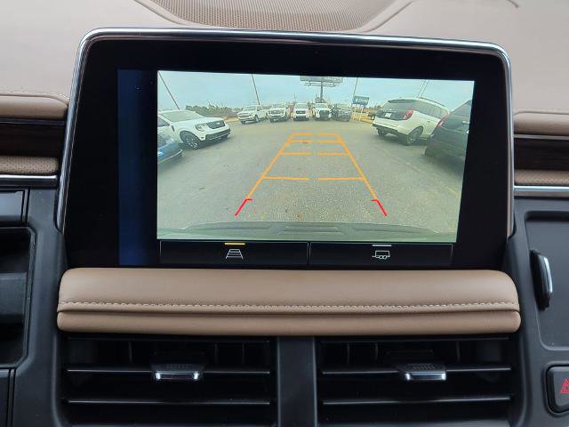 Used 2024 Chevrolet Suburban Premier image 23