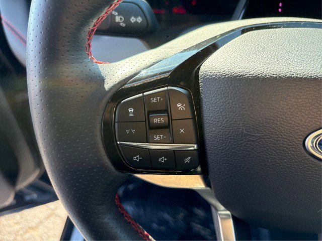 Certified 2025 Ford Explorer ST-Line w/ ST-Line Street Pack image 22