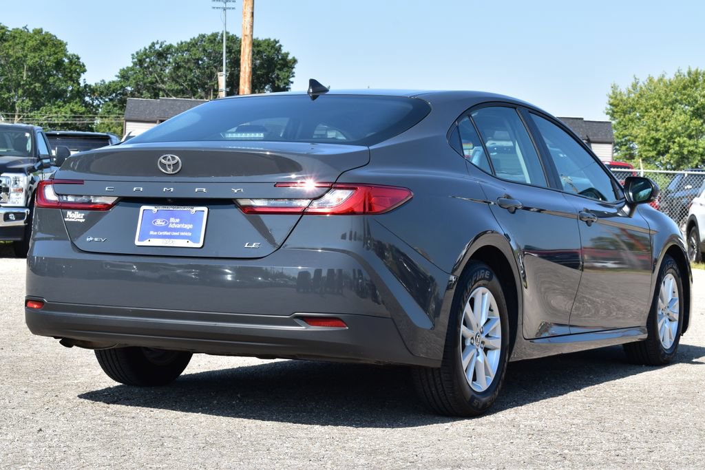 Used 2025 Toyota Camry LE FWD image 7