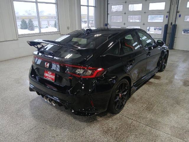 Used 2024 Honda Civic Type R image 8