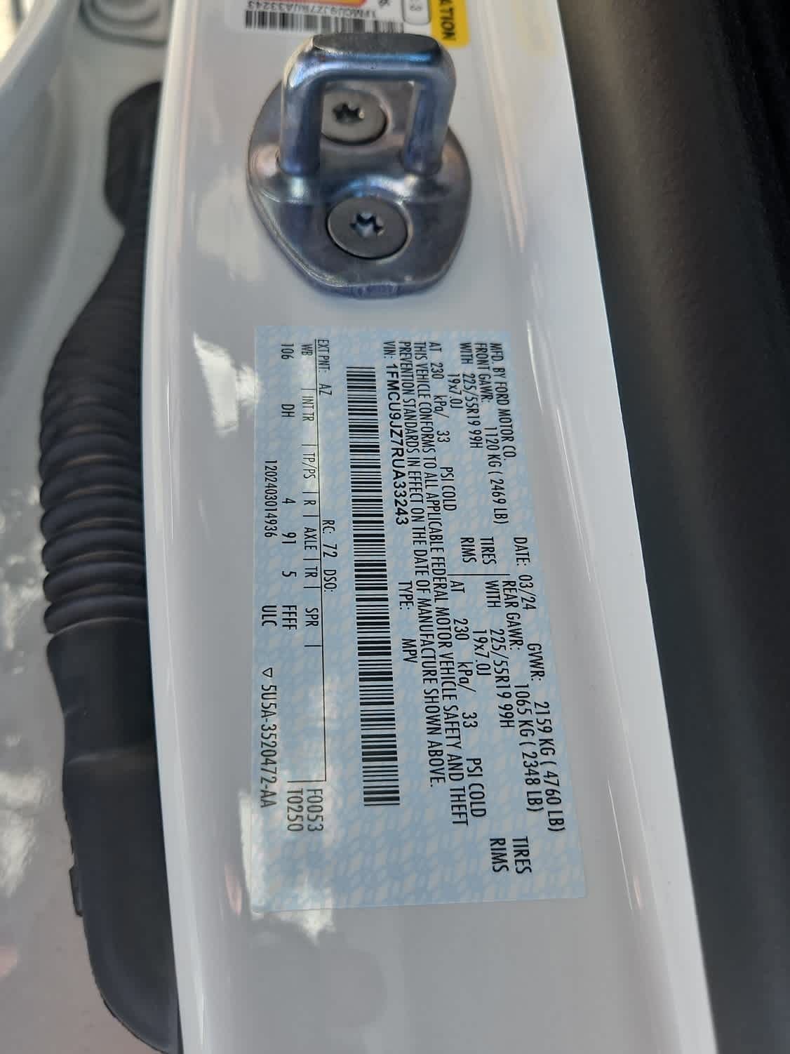 Certified 2024 Ford Escape Platinum w/ Premium Technology Package image 21