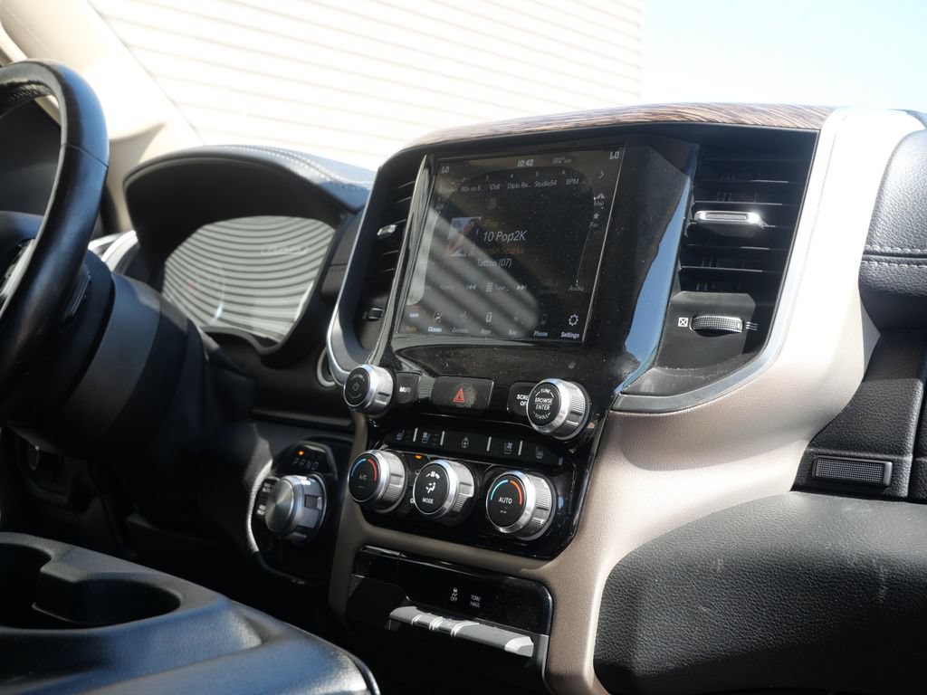 Used 2020 RAM 1500 Laramie AWD/4WD image 23