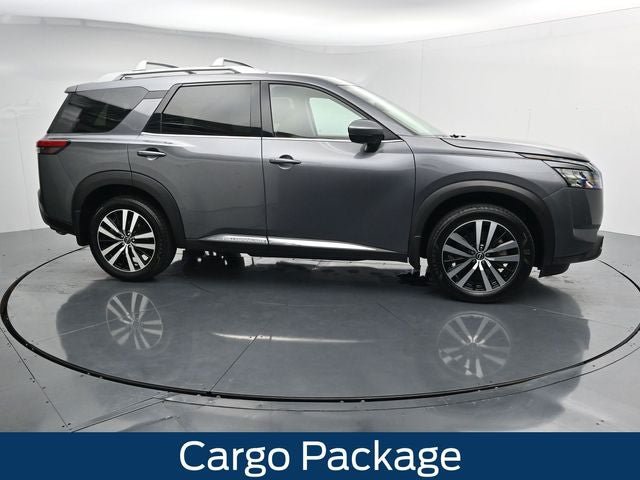 Used 2025 Nissan Pathfinder Platinum w/ Cargo Package AWD/4WD image 12