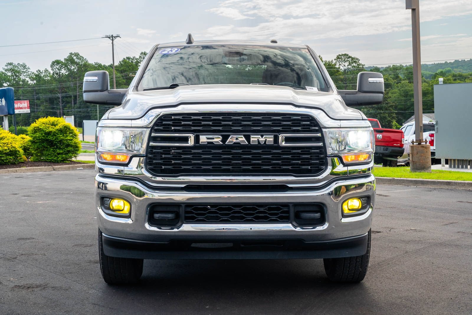 Used 2023 RAM 2500 Big Horn w/ Level 1 Equipment Group AWD/4WD image 2