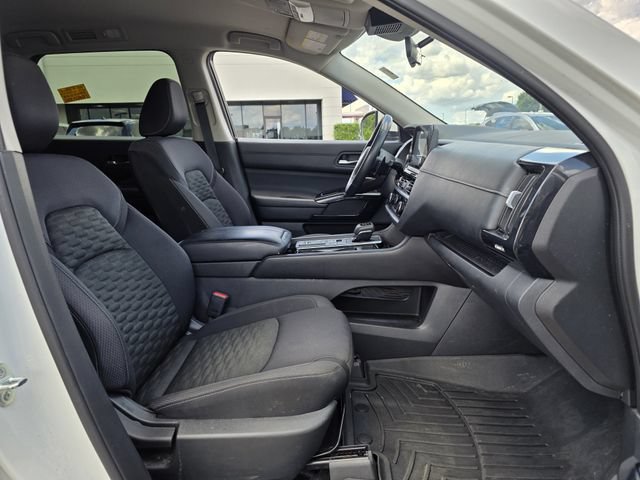 Used 2022 Nissan Pathfinder SV FWD image 27