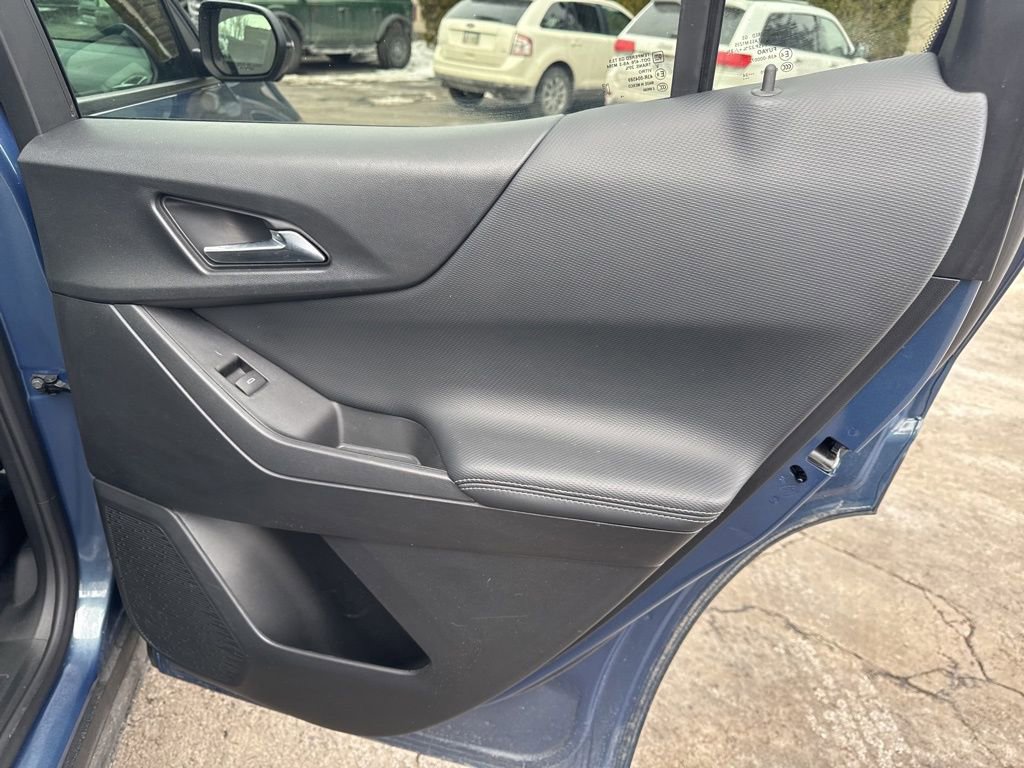 Used 2025 Chevrolet Equinox LT w/ Safety and Technology Package image 31