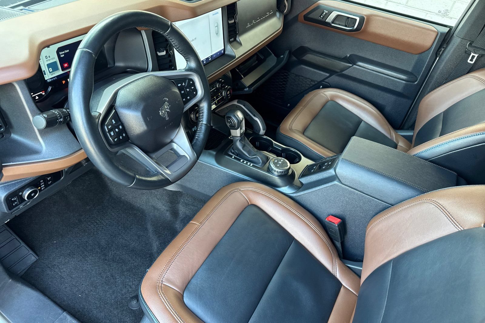 Certified 2024 Ford Bronco Outer Banks AWD/4WD image 13